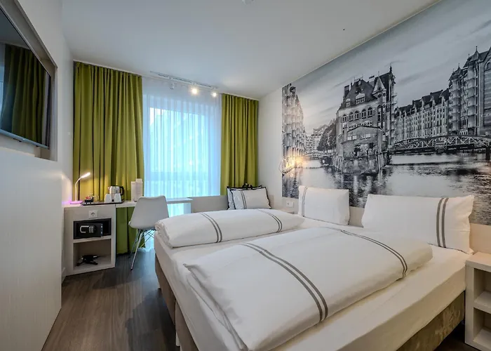 Hotel Super 8 By Wyndham Hamburg Mitte